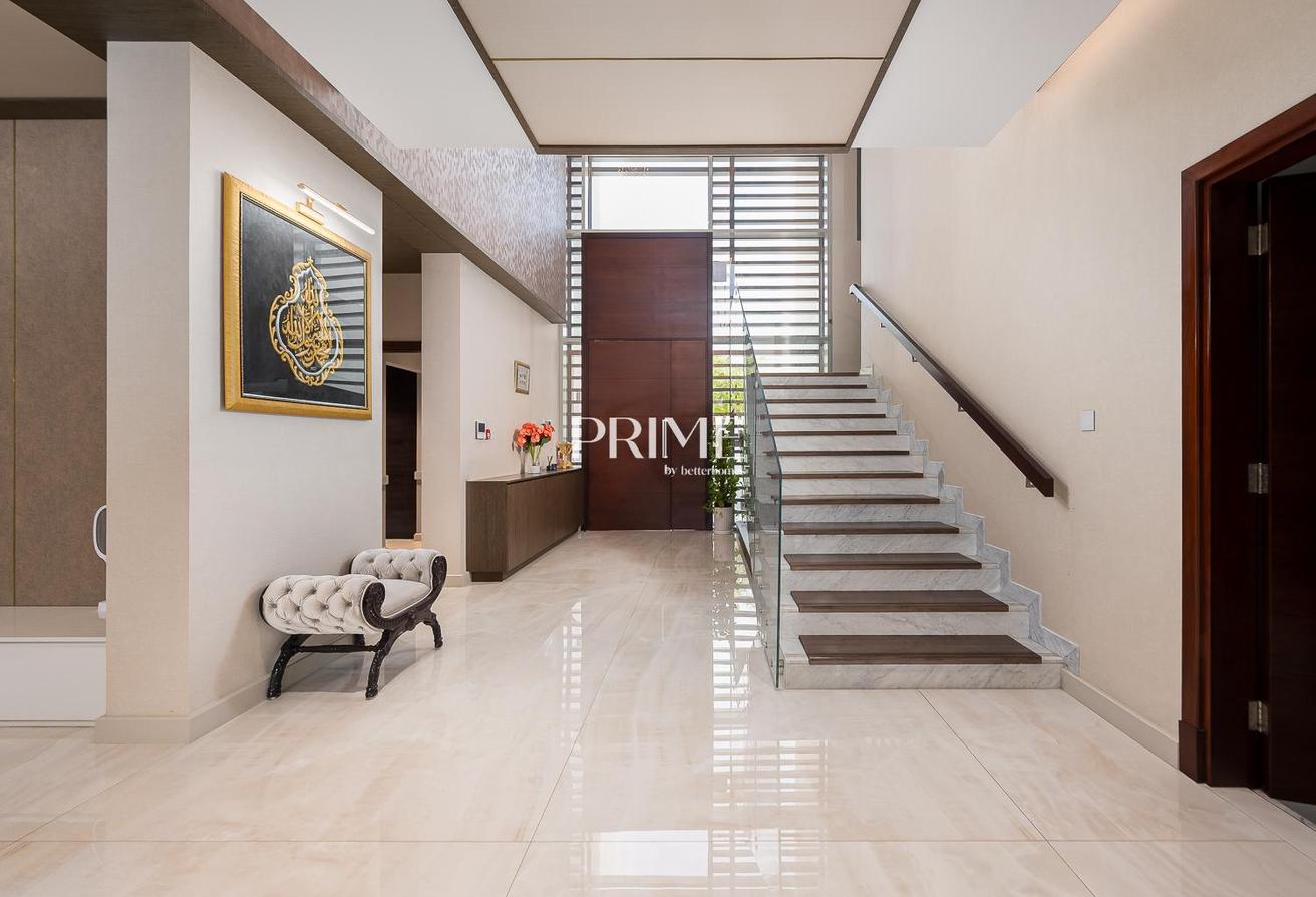 5BR Contemporary | Upgraded | Available photo 6
