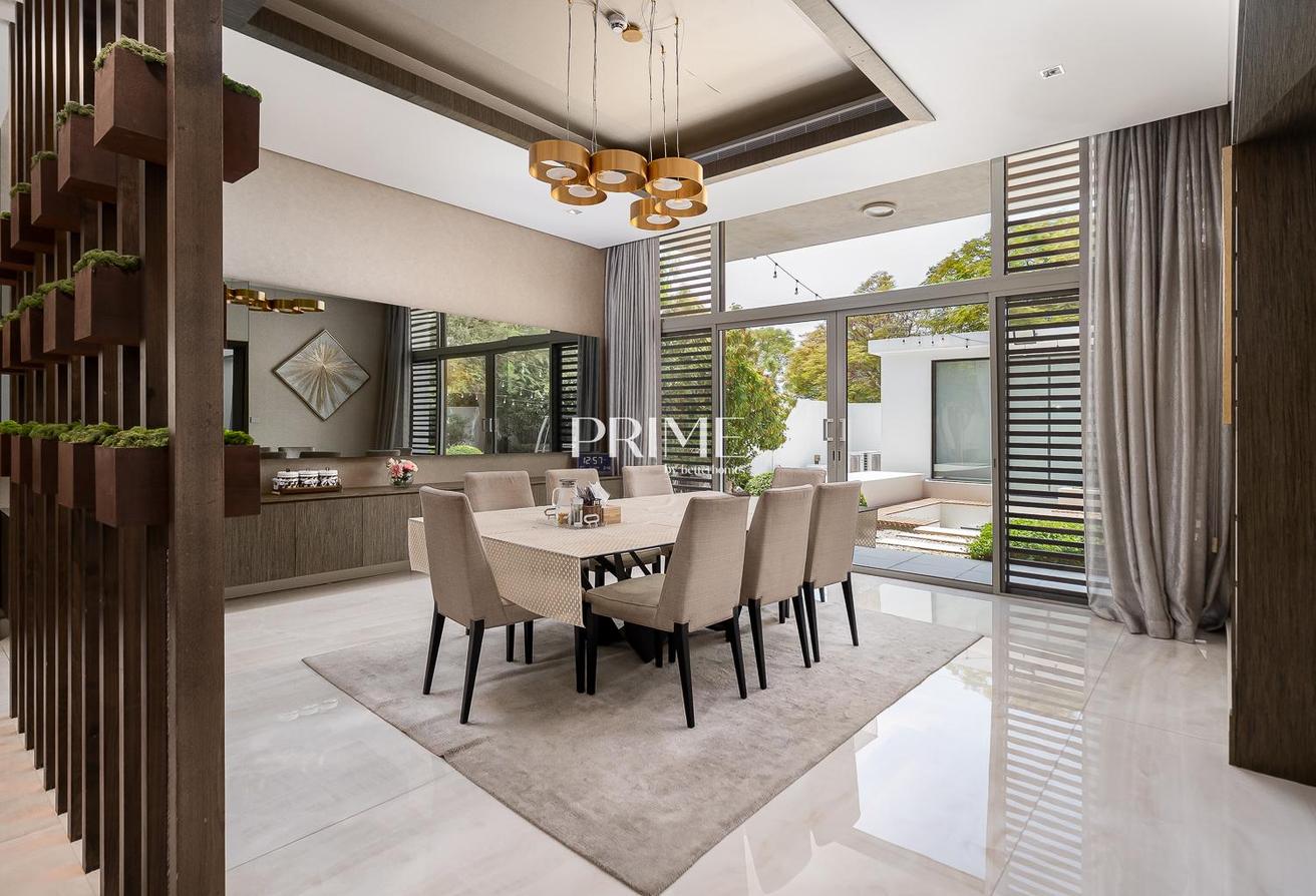 5BR Contemporary | Upgraded | Available photo 4