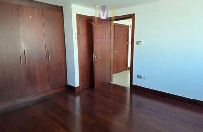 Apartment - 1 Bedroom - 2 Bathrooms for rent in Jumeirah Living - World Trade Centre Residence - World Trade Center - Dubai