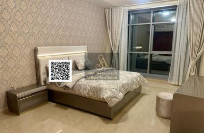 شقة - 2 غرف نوم - 2 حمامات للايجار في برج الكورنيش - طريق كورنيش عجمان - عجمان