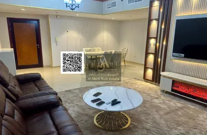 Apartment - 2 Bedrooms - 2 Bathrooms for rent in Corniche Tower - Ajman Corniche Road - Ajman