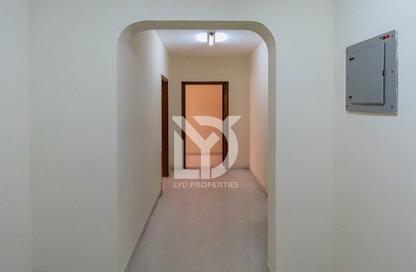 Apartment - 2 Bedrooms - 2 Bathrooms for rent in Al Hudaiba - Bur Dubai - Dubai