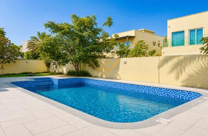 Villa - 4 Bedrooms - 4 Bathrooms for sale in Meadows 9 - Meadows - Dubai