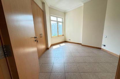 Apartment - 2 Bedrooms - 3 Bathrooms for rent in Al Haseer - Shoreline Apartments - Palm Jumeirah - Dubai