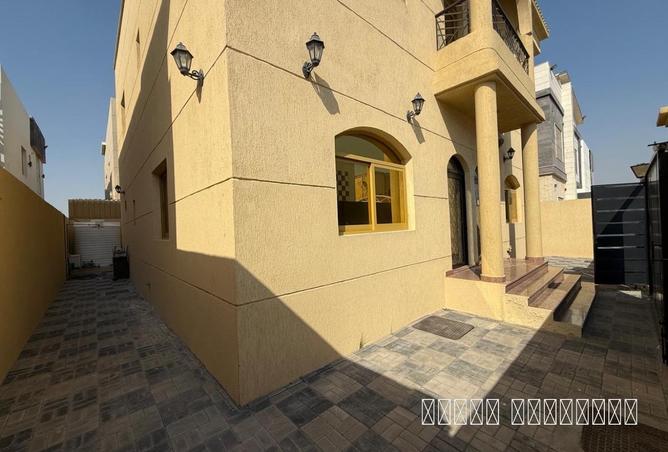 71141843 - Property Image 2