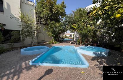 Villa - 4 - 5 for rent in Umm Suqeim 1 Villas - Umm Suqeim 1 - Umm Suqeim - Dubai