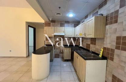 شقة - غرفة نوم - 1 حمام للايجار في برج حمزة - مدينة دبي الرياضية - دبي