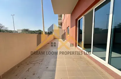 Apartment - 2 Bedrooms - 2 Bathrooms for rent in Tower 40 - Al Reef Downtown - Al Reef - Abu Dhabi