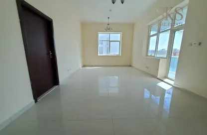 Apartment - 1 Bedroom - 2 Bathrooms for rent in Metro Building - Al Barsha 1 - Al Barsha - Dubai