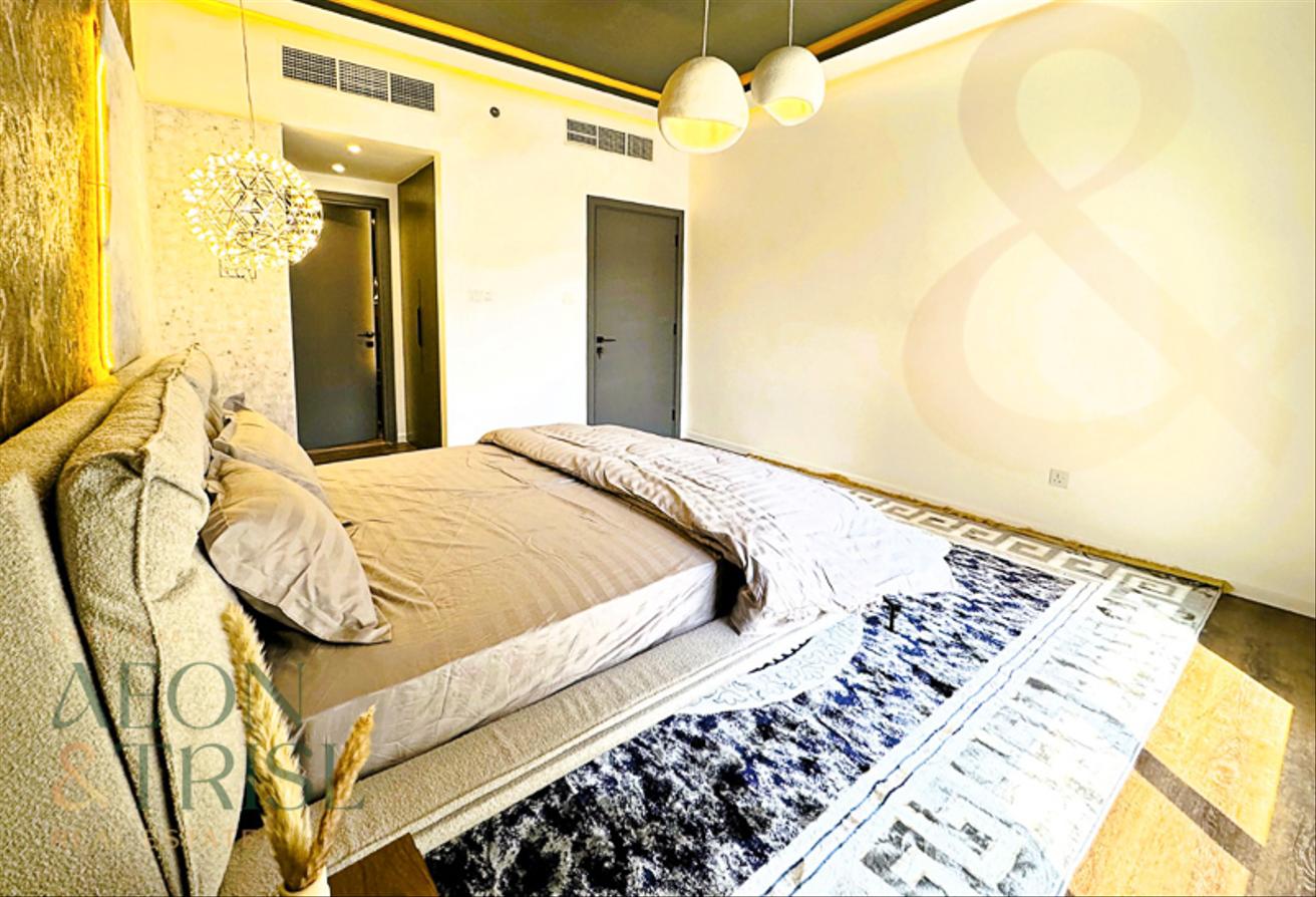 SPACIOUS | PRIME LOCATION | MODERN photo 9