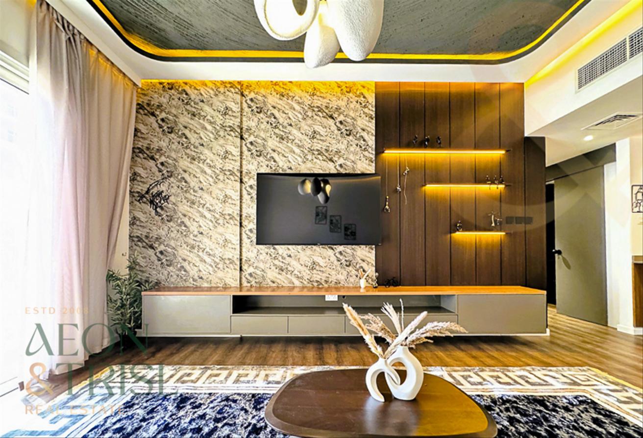 SPACIOUS | PRIME LOCATION | MODERN photo 11