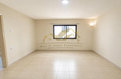 Apartment - Studio - 1 Bathroom for rent in Al Mankhool - Bur Dubai - Dubai