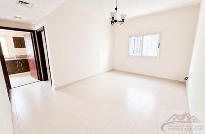 Apartment - 1 Bedroom - 2 Bathrooms for rent in Muweileh Community - Muwaileh Commercial - Sharjah