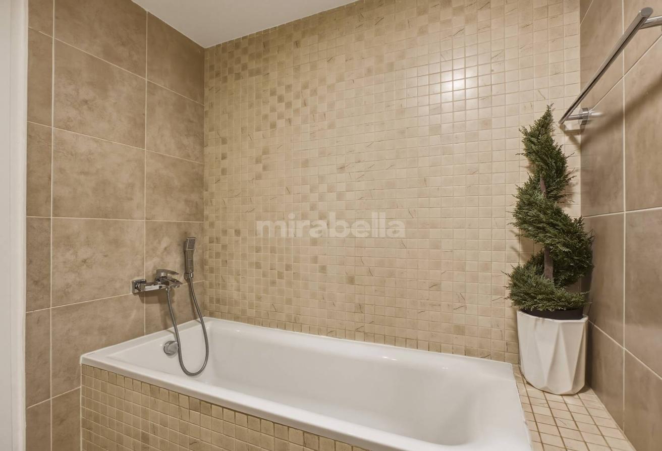 View Today | Fully Furnished | Well Priced photo 10