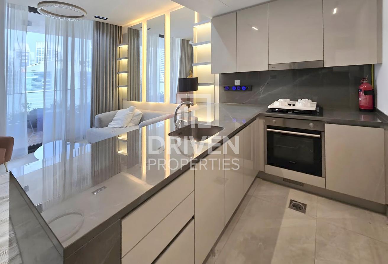 Exclusive High Floor Apt | Burj Khalifa Views photo 6