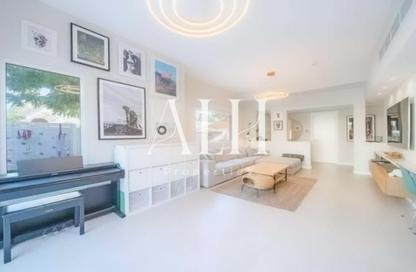 Villa - 3 Bedrooms - 4 Bathrooms for sale in Springs 4 - The Springs - Dubai