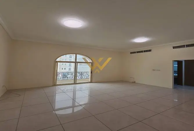 156912363 - Property Image 2