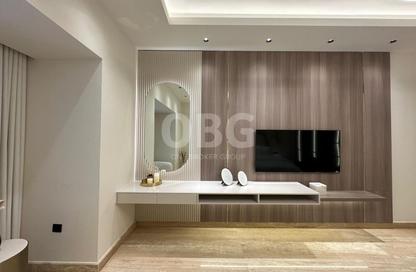 Apartment - 1 Bedroom - 2 Bathrooms for sale in Aeternitas Tower - Dubai Marina - Dubai