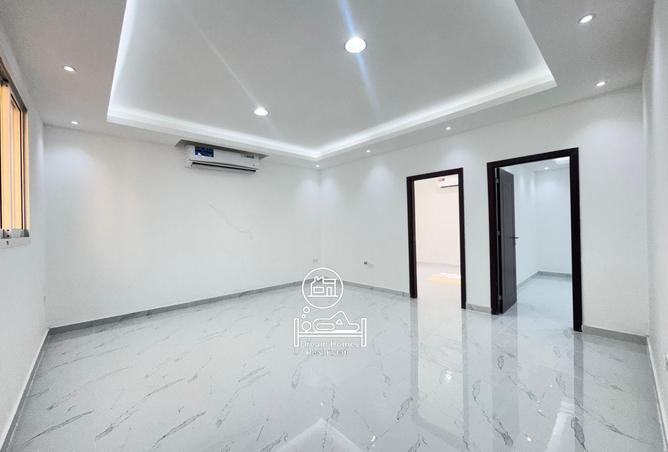 54940235 - صورة العقار 2