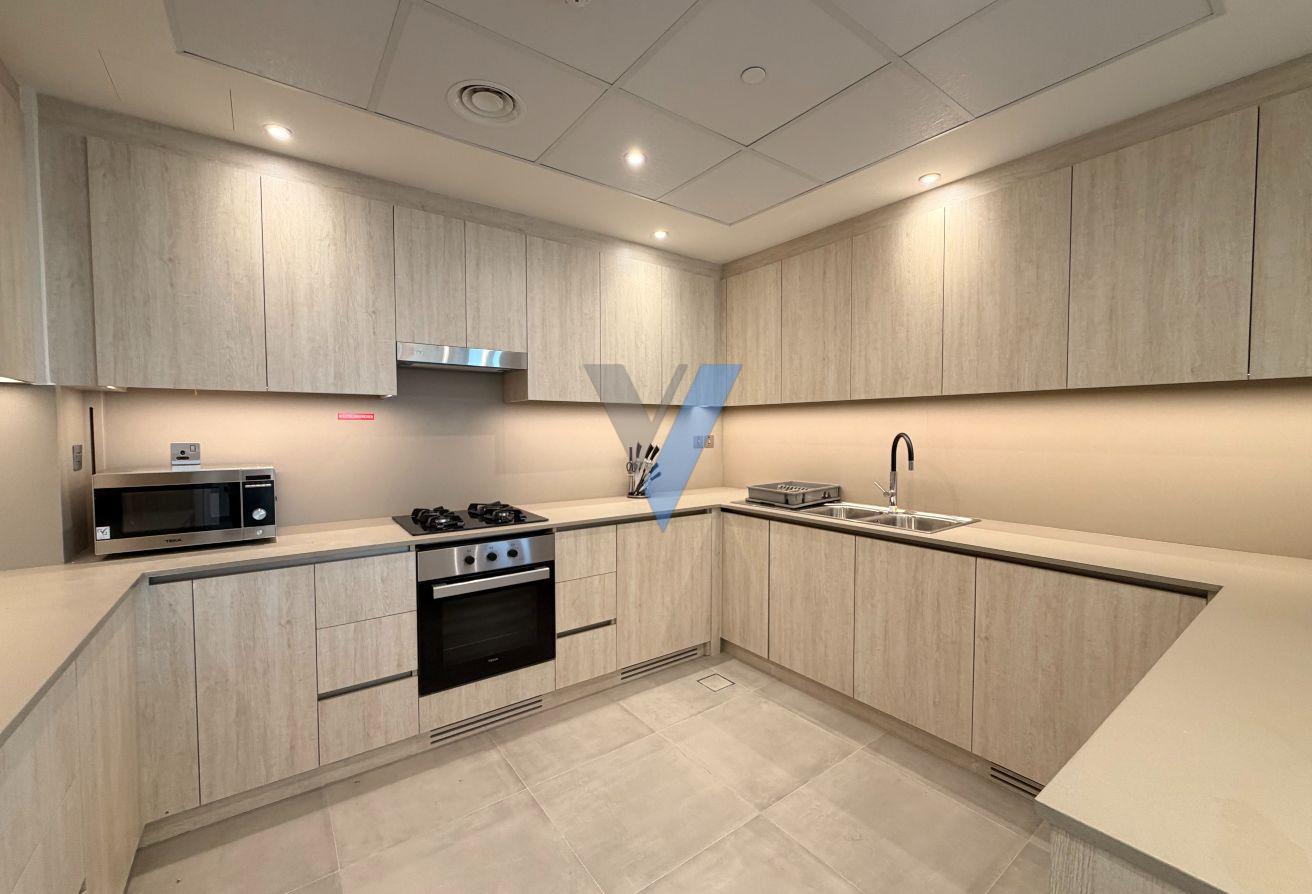 Fully Furnished | Large Layout | Ready To Move photo 7