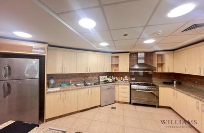 Apartment - 3 Bedrooms - 3 Bathrooms for sale in Al Dabas - Shoreline Apartments - Palm Jumeirah - Dubai