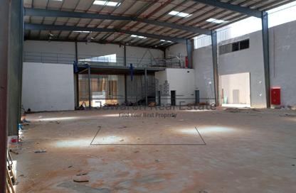 Warehouse - Studio - 2 Bathrooms for rent in Umm Dir - Umm Al Quwain