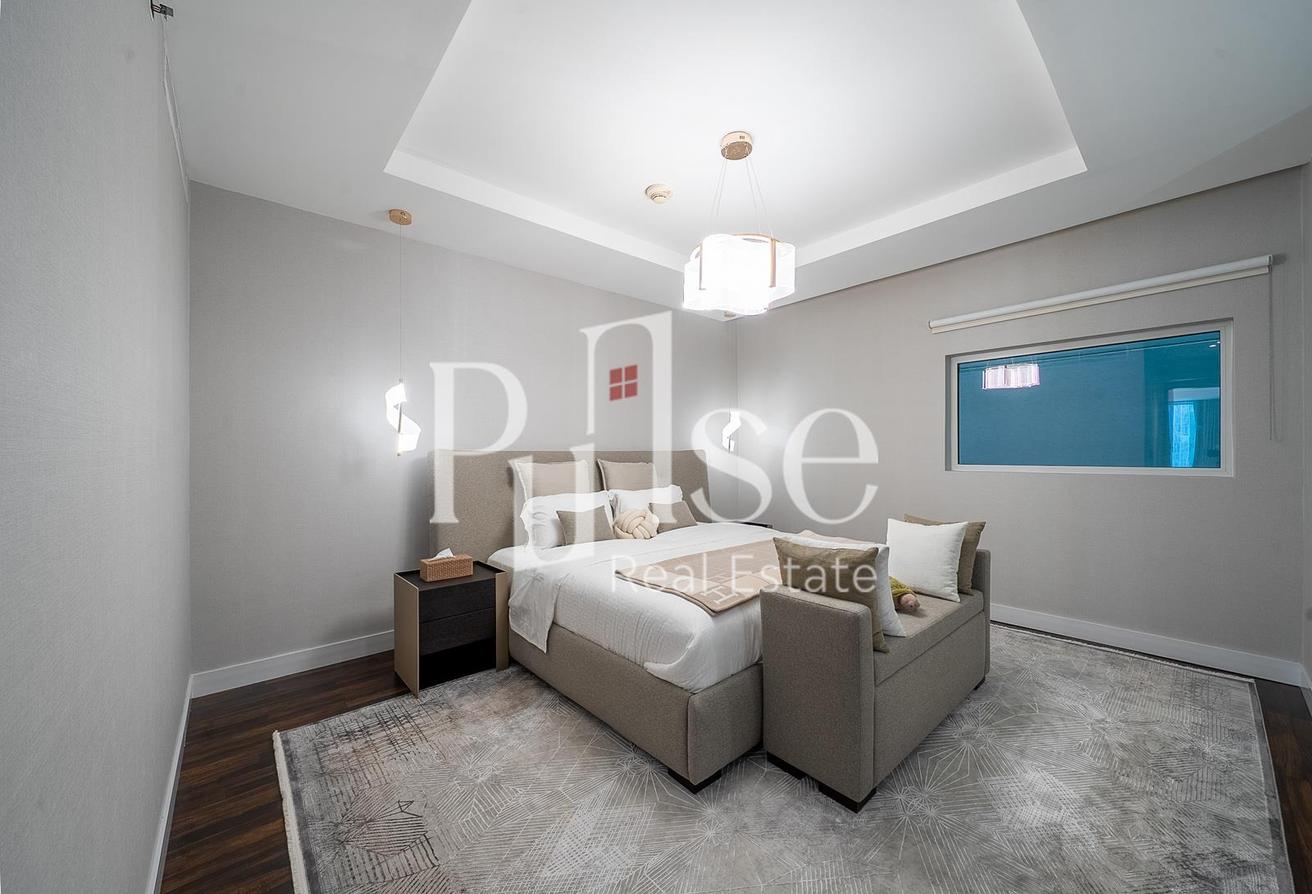 Spacious 2BR | Upgraded | Sheikh Zayed Road View photo 15