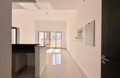 Apartment - 1 Bedroom - 2 Bathrooms for rent in Spanish Tower - Dubai Sports City - Dubai