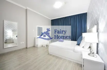 Apartment - 1 Bedroom - 2 Bathrooms for sale in Burj Al Nujoom - Downtown Dubai - Dubai