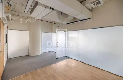 Office Space - Studio - 1 Bathroom for rent in Business Tower - Business Bay - Dubai