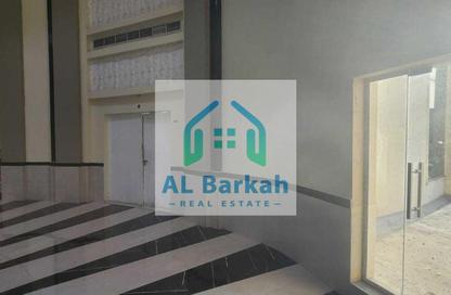 نصف طابق - استوديو - 2 حمامات للايجار في بناية الجوهرة - 3  الروضة - الروضة - عجمان