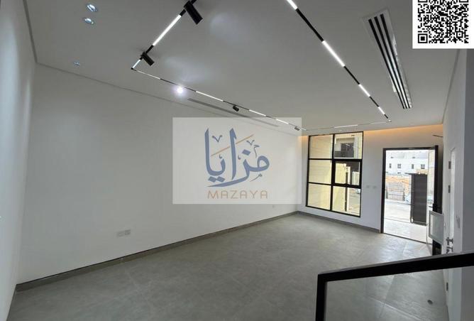 64417121 - Property Image 3