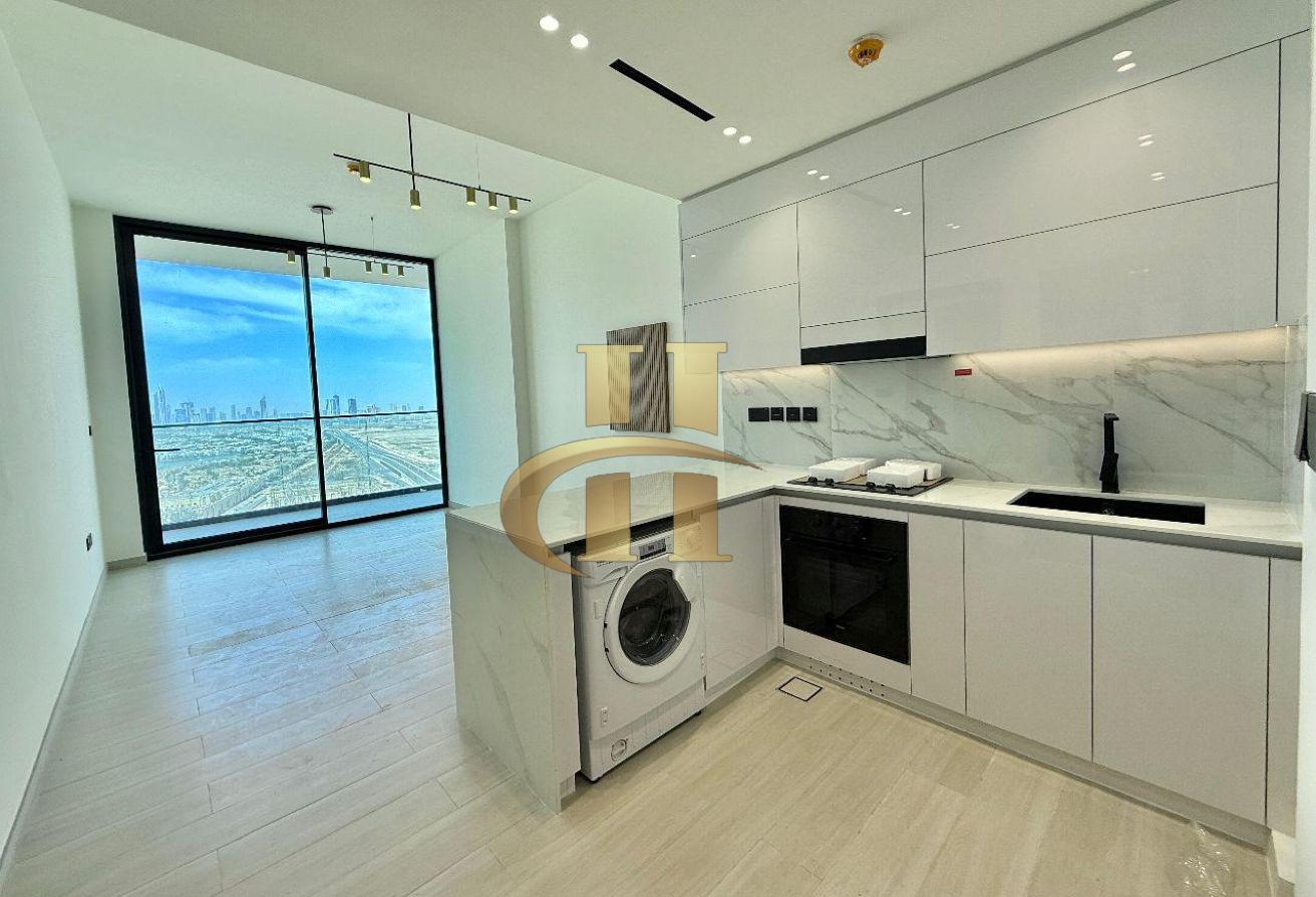 Hot Offer | Ready To Move | High Floor photo 4