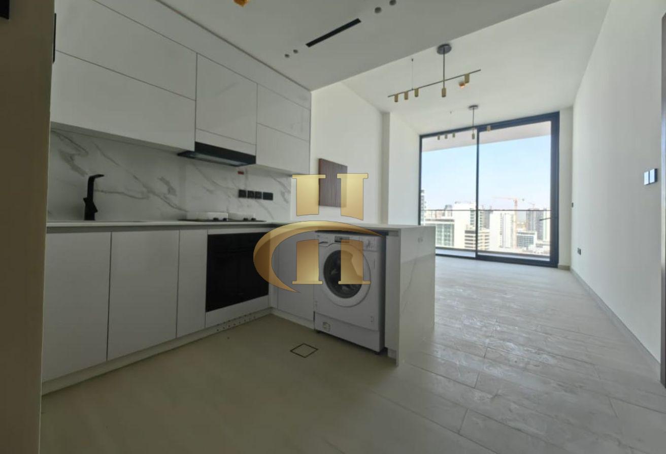 Hot Offer | Ready To Move | High Floor photo 8