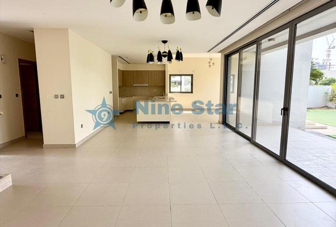 98693485 - Property Main Image