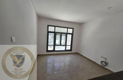 Apartment - Studio - 1 Bathroom for rent in Al Qulaya'ah - Al Sharq - Sharjah