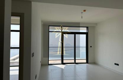 شقة - 1 - 1 للبيع في برج Marina Vista 2 - مارينا فيستا - إعمار بيتشفرونت - دبي هاربور - دبي