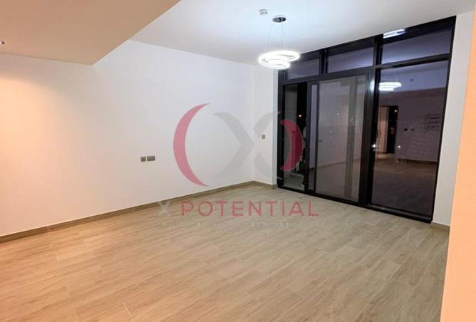 73014217 - Property Image 2