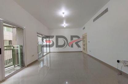 Apartment - 2 Bedrooms - 3 Bathrooms for rent in Al Heel Tower - Mubarak Bin Mohammed Street - Al Khalidiya - Abu Dhabi