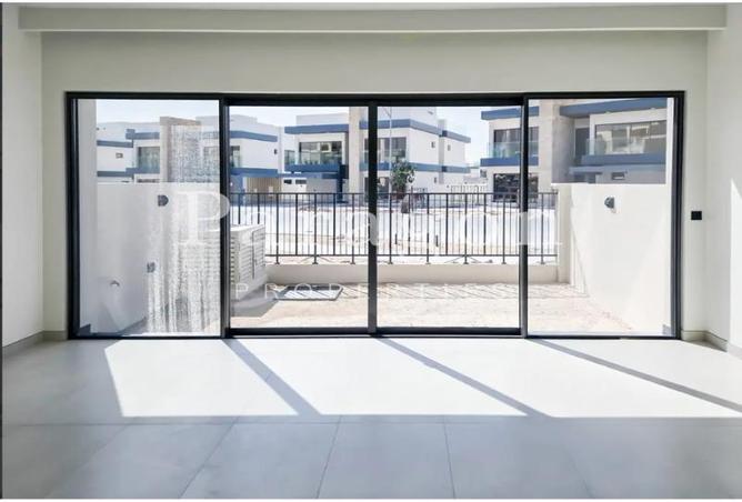 76582050 - Property Image 3