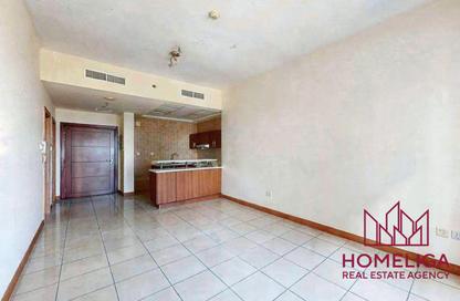 Apartment - 1 Bedroom - 2 Bathrooms for sale in Sulafa Tower - Dubai Marina - Dubai