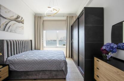 Apartment - 1 Bedroom - 2 Bathrooms for rent in Jash Falqa - Shoreline Apartments - Palm Jumeirah - Dubai