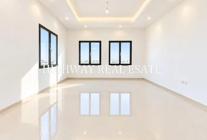 151216027 - Property Image 2
