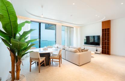 Apartment - 3 - 4 for sale in Ellington Beach House - The Crescent - Palm Jumeirah - Dubai Apartment - 3 - 4 for sale in Ellington Beach House - The Crescent - Palm Jumeirah - Dubai