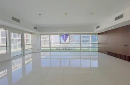 Apartment - 3 Bedrooms - 4 Bathrooms for rent in Corniche Road - Abu Dhabi
