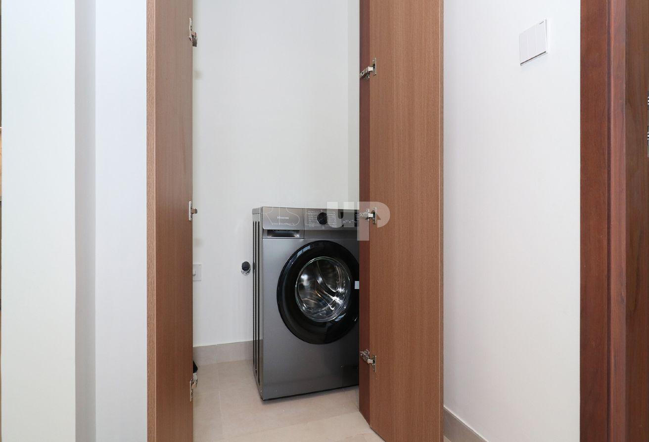 Furnished 1-Bedroom | Park View | Prime Location photo 11