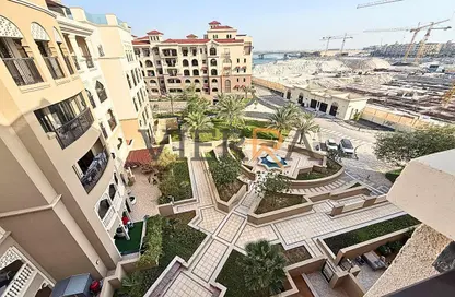 شقة - 2 غرف نوم - 4 حمامات للايجار في جروفز - مساكن اللؤلؤة في السعديات - جزيرة السعديات - أبوظبي