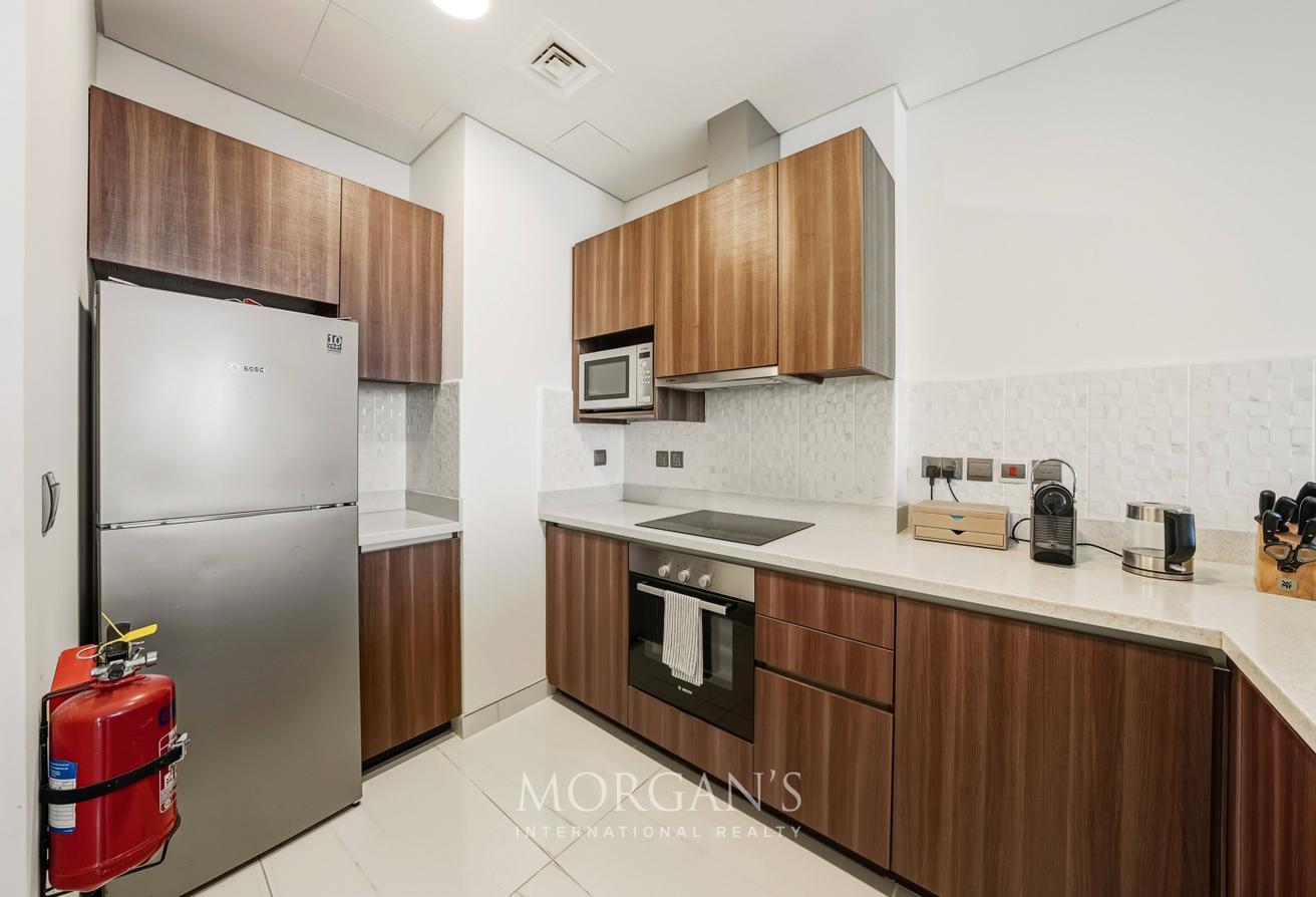 1BR Unit | Spacious Layout | Palm Views photo 12