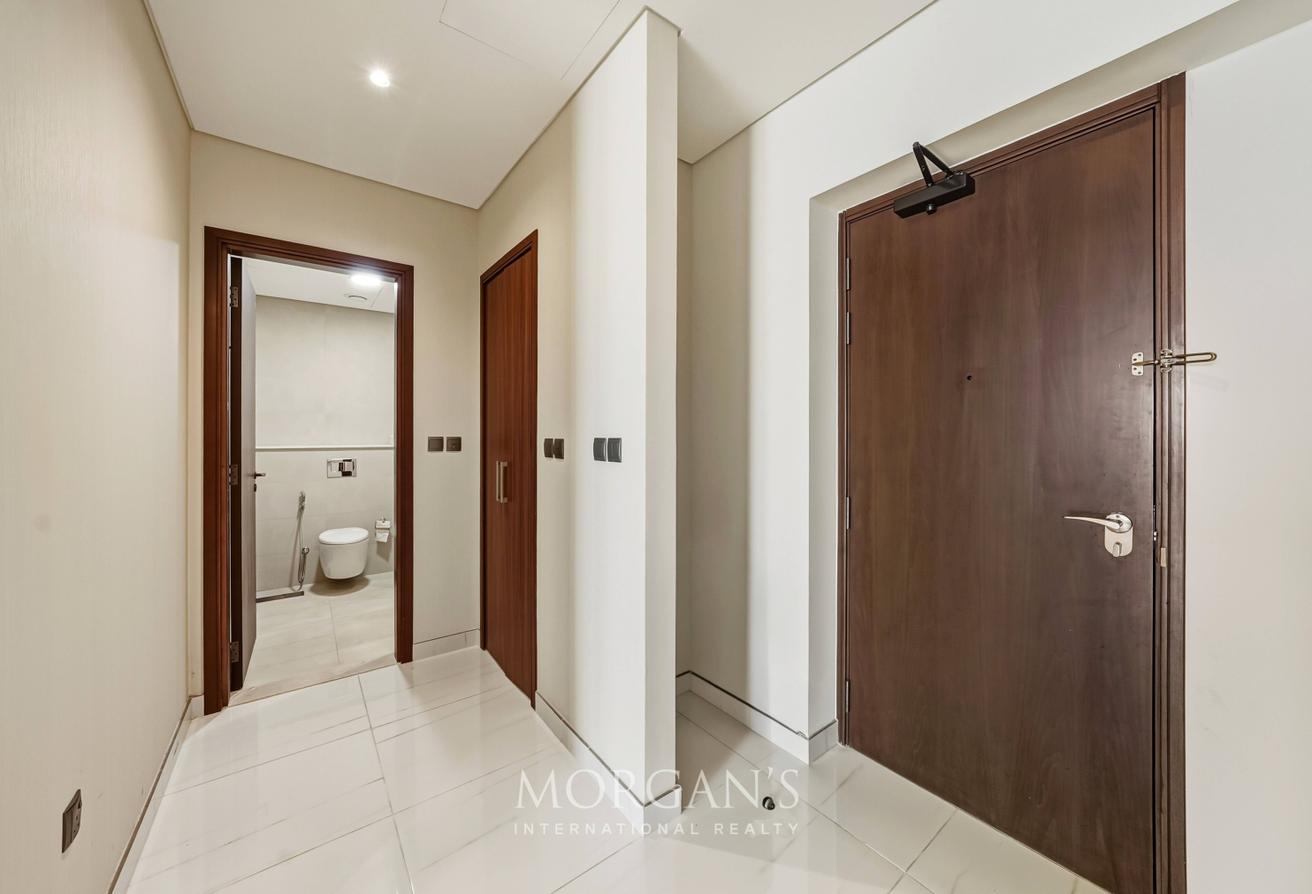 1BR Unit | Spacious Layout | Palm Views photo 13