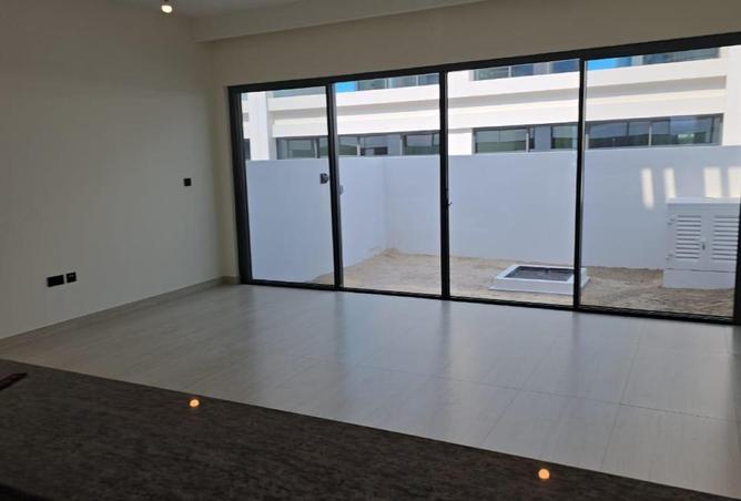 54928402 - Property Main Image